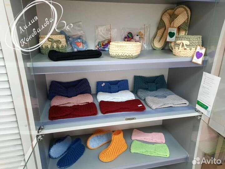 Повязка на голову вязаная