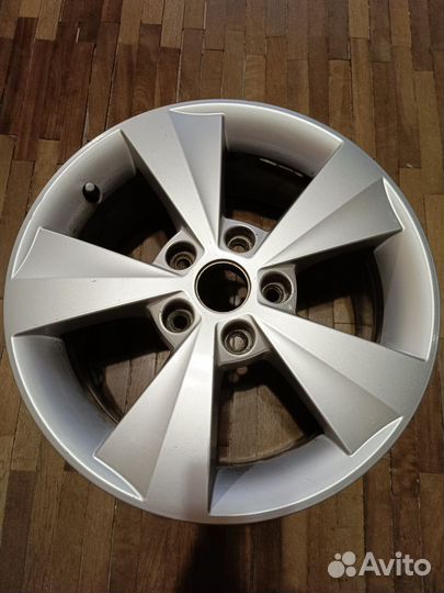 Литой диск Velorum R16 skoda octavia A7