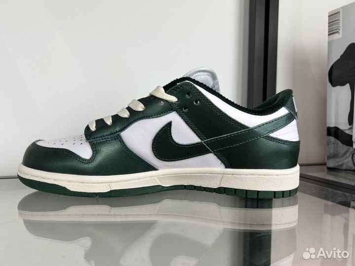 Кроссовки Nike Dunk Low 