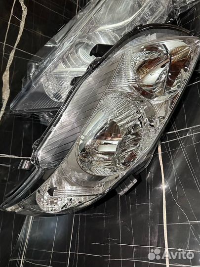 Фары на toyota corolla 150 до рестайлинг