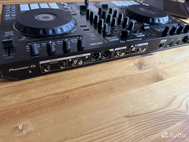 DJ Kонтроллер Pioneer DDJ-SR2