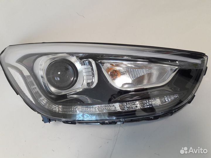 Фара передняя правая Hyundai ix35 2013-2015