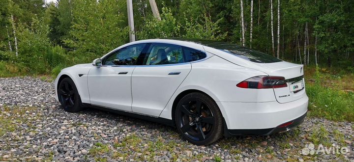 Tesla Model S AT, 2013, 250 000 км