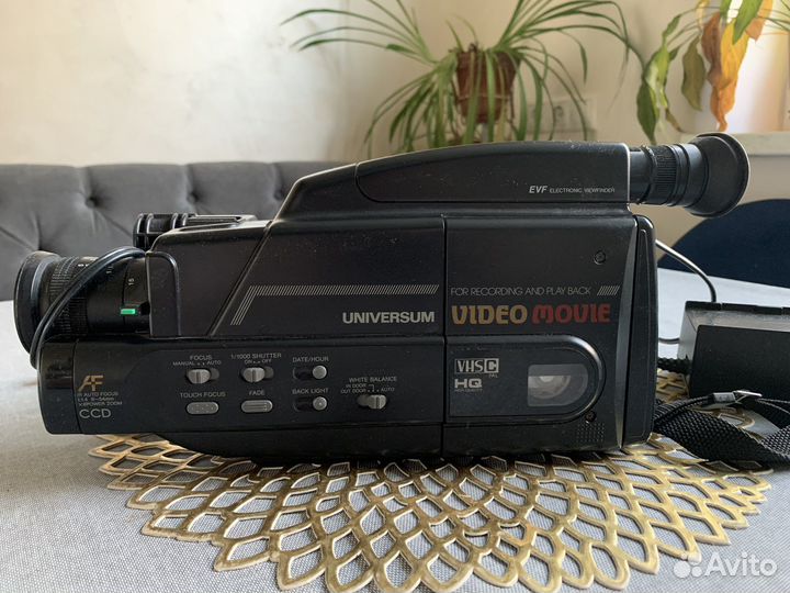 Видеокамера universum