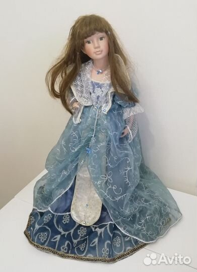 Кукла фарфоровая большая
