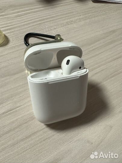Airpods 1