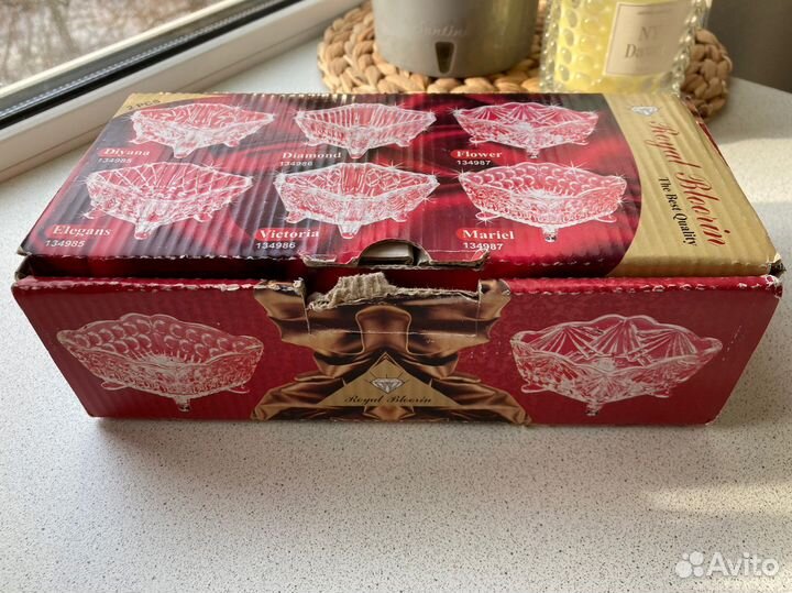 Салатник на ножке