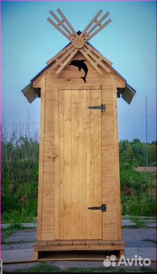 Уличный туалет деревянный BLU777