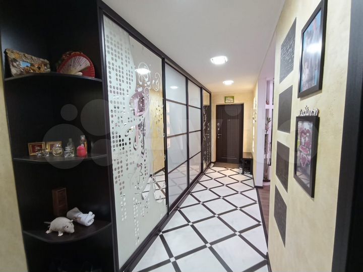 3-к. квартира, 80,3 м², 3/9 эт.