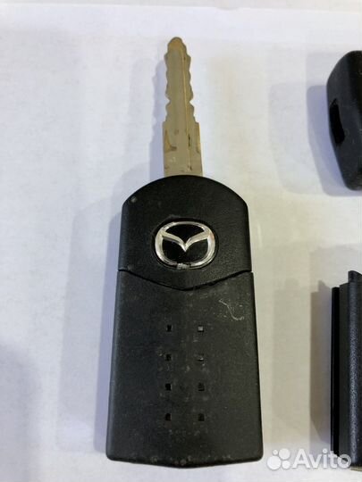 Выкидной ключ Mazda