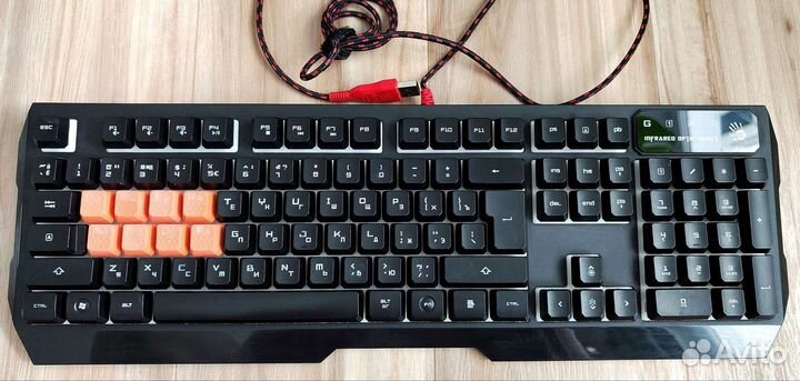 Игровая клавиатура Bloody B188