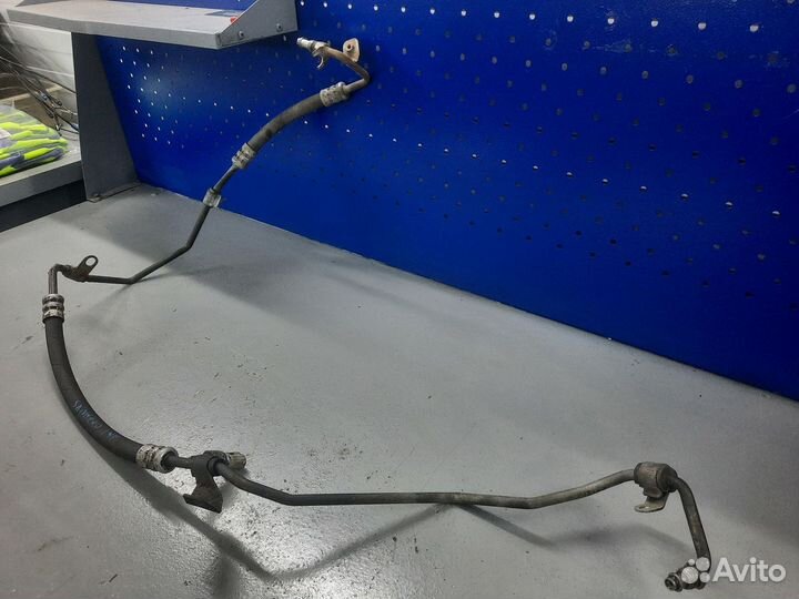 Трубка Гур Logan Sandero