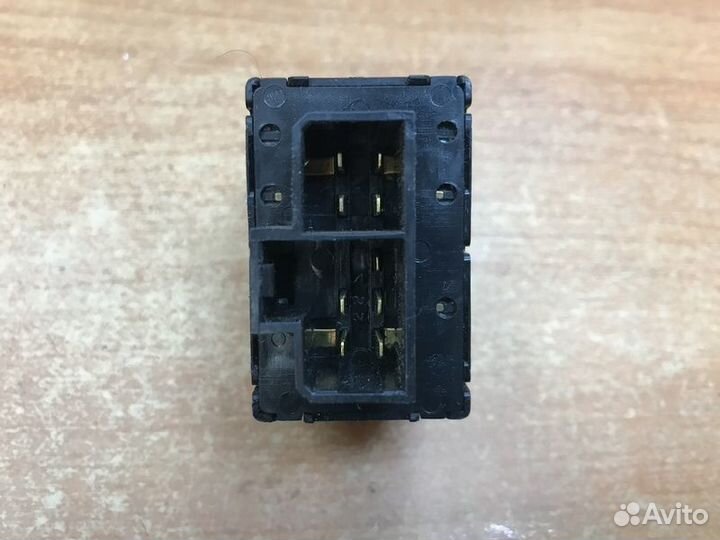 Блок управления зеркалами Nissan Bluebird U13 с199