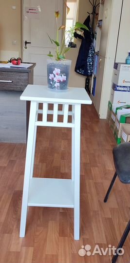 Этажерка,подставка для цветов, декоративный столик