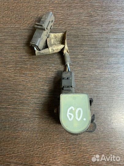 Датчик положения кузова Citroen C5 X7 EP6