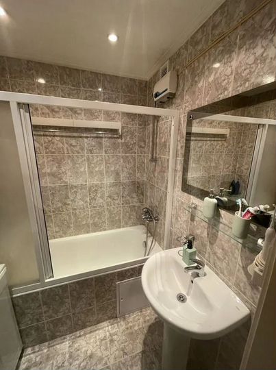 Комната 18 м² в 2-к., 10/16 эт.