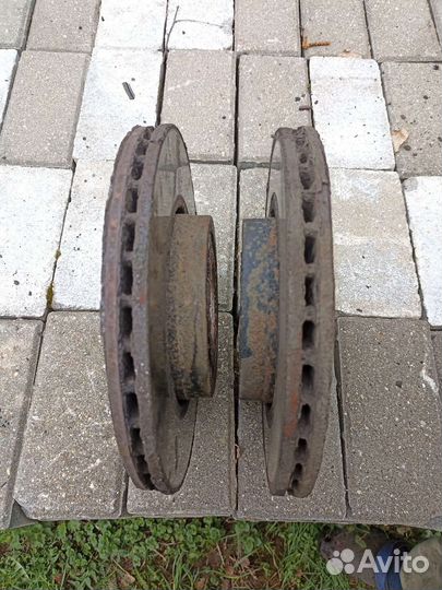 Передние тормозные диски Nissan note E11