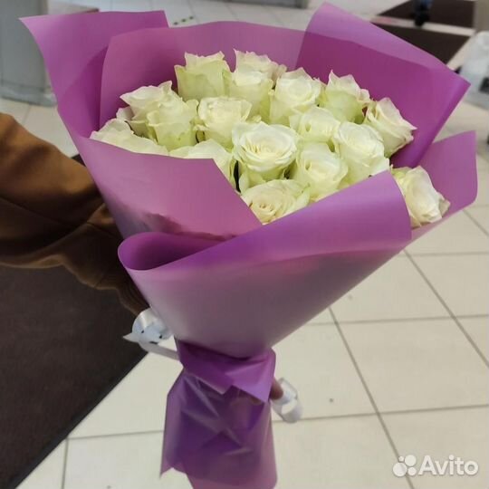 Букет белых роз, Эквадор, 50см 55 шт