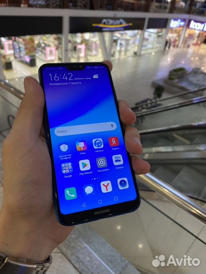 Телефон huawei p20 lite