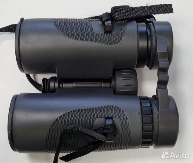 Бинокль Bushnell 8x42 Waterproof H2O