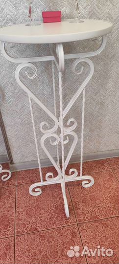 Журнальный, фуршетный