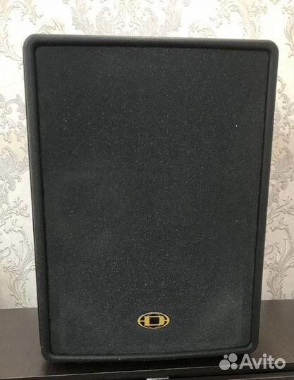 Микшерный пульт и колонки