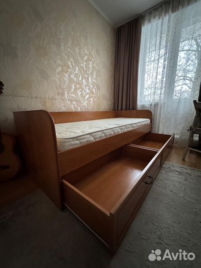 Кровать односпальняя