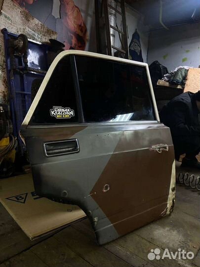 Дверь ваз 05,07