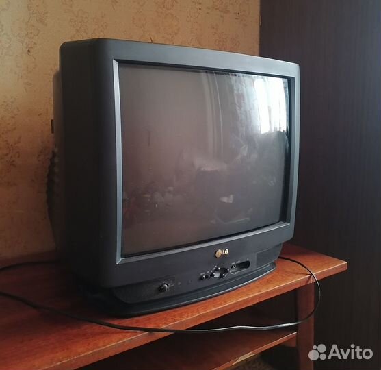 Телевизор LG CF-21F69 рабочий