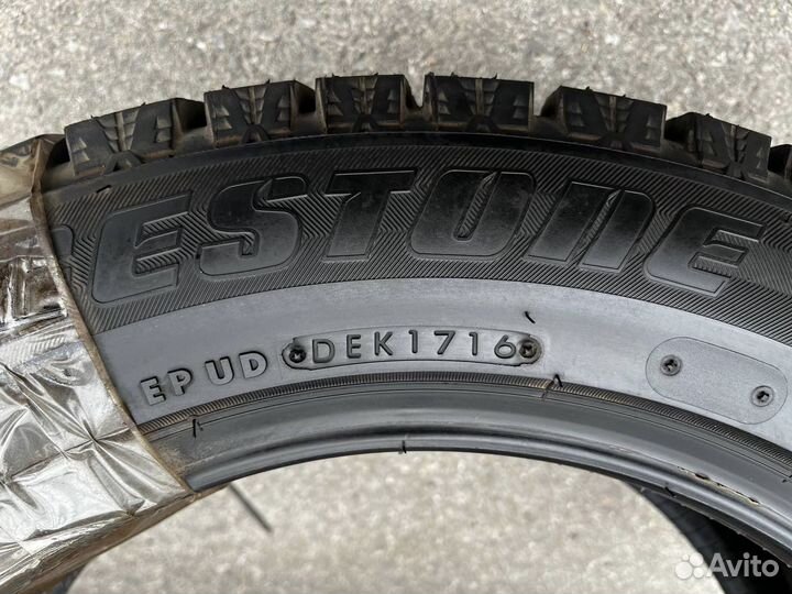 Bridgestone Blizzak Revo GZ 215/55 R16 93S