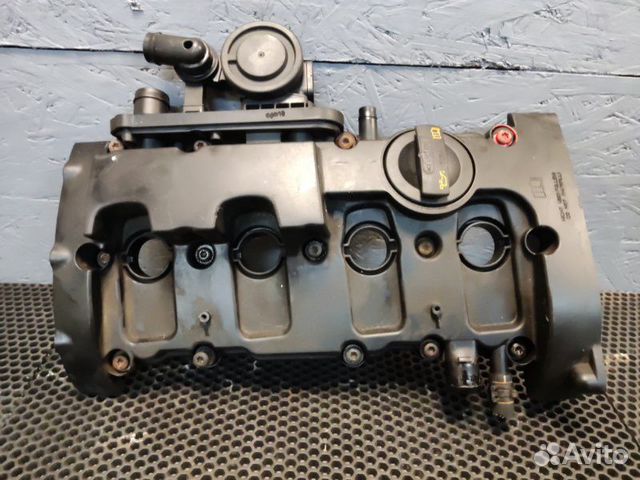 Крышка головки блока цилиндров Audi A4 B7 BWE 2008