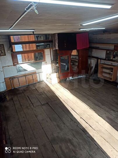 Гараж, > 30 м²