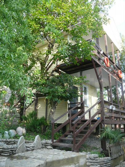 Комната 15 м² в 5-к., 1/2 эт.