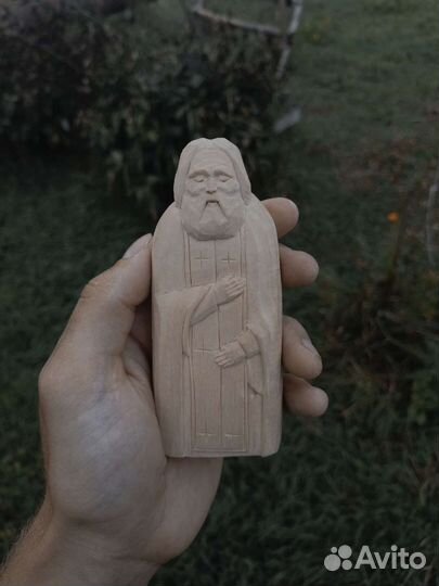 Настольная фигурка святых