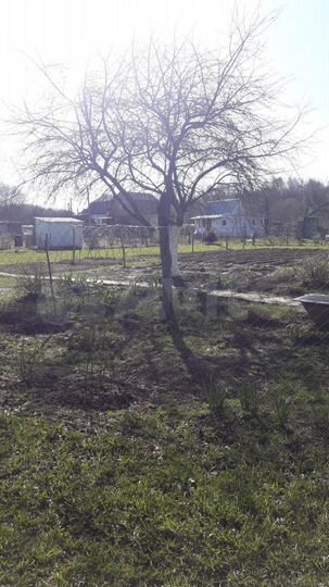 Дача 20 м² на участке 10 сот.