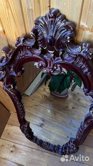 Зеркало старинное в раме из гипса