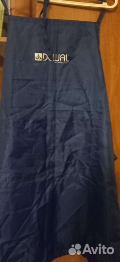 Для парикмахерской пенюар,фартуки