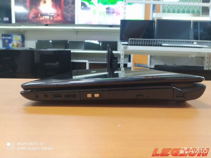 Asus N61D/Phenom/4GB/AMD HD5730/320GB/15.6