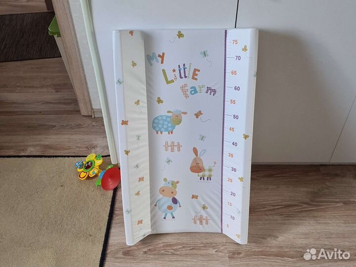 Пеленальная доска на кроватку