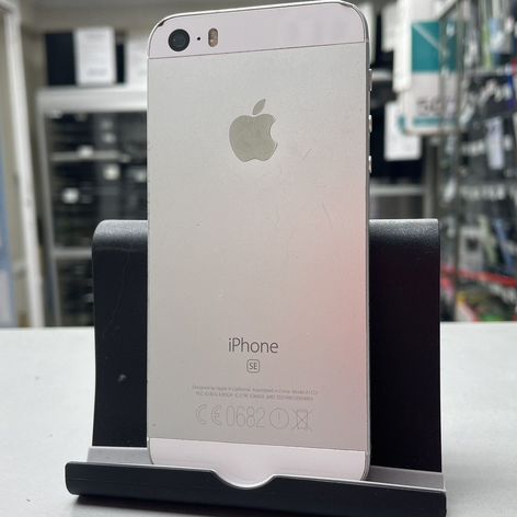 iPhone SE, 64 ГБ