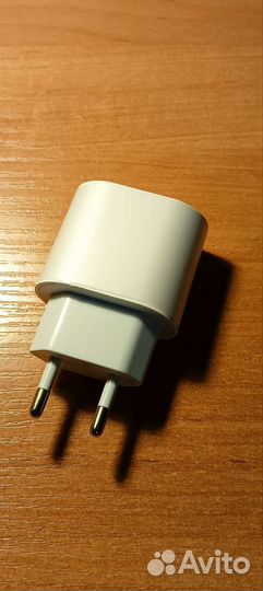 Блок питания Apple 20w