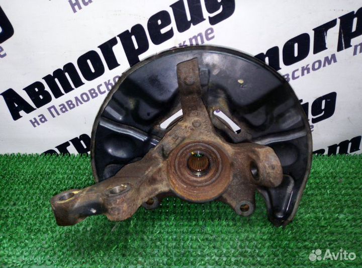 Ступица передняя правая Toyota Avensis AZT251