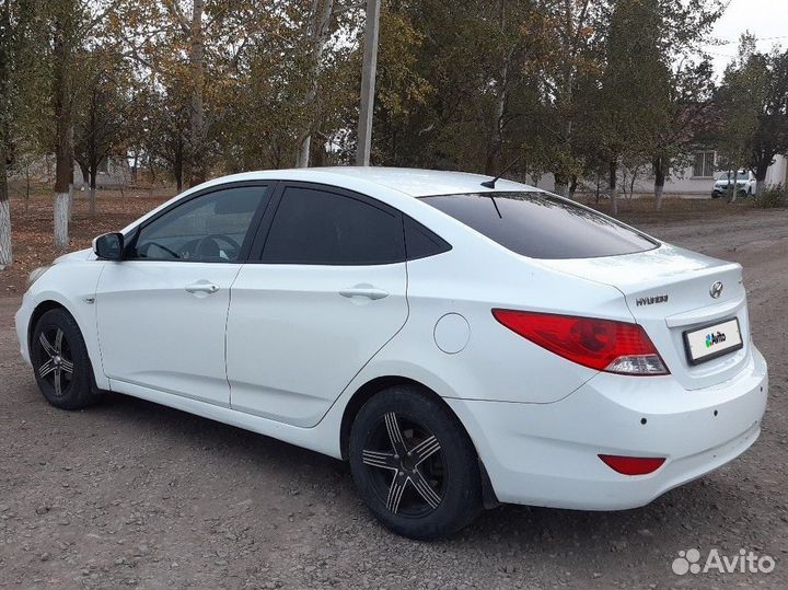 Hyundai Solaris 1.4 МТ, 2011, 181 600 км