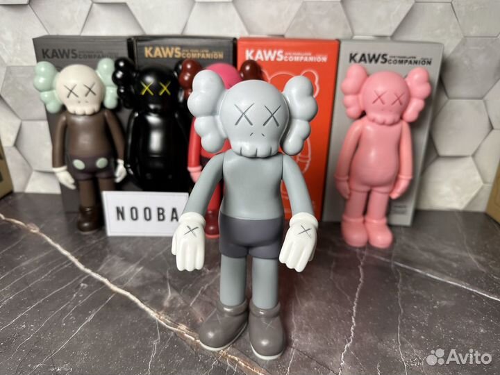 Kaws фигурка