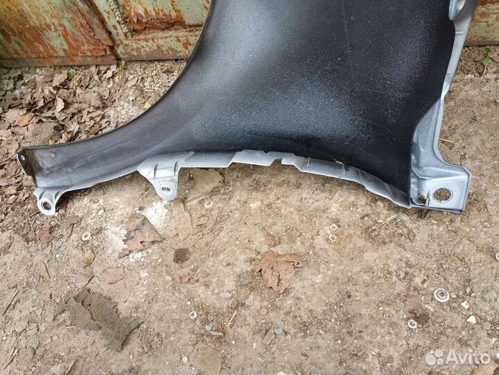 Крыло Citroen c4 первое поколение