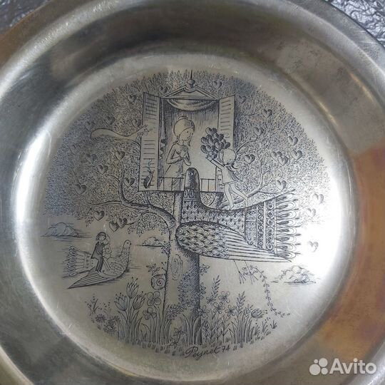 Тарелка антикварная Рейнронд Пейне 1974 г серебро