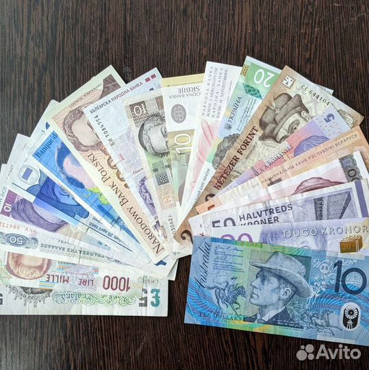 Коллекция купюр из разных стран