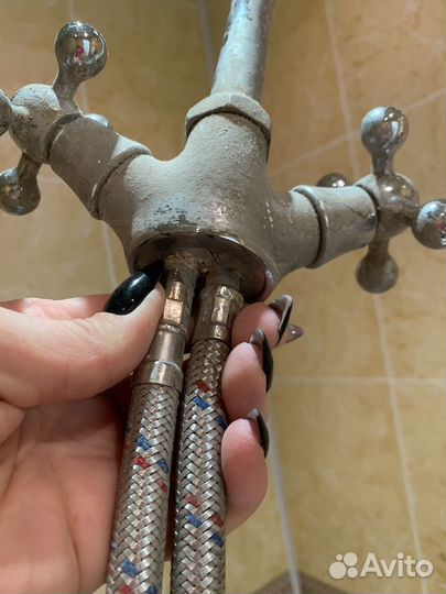 Смеситель для раковины