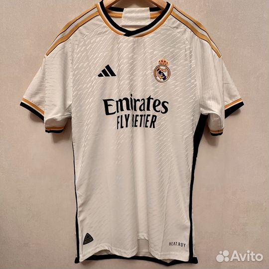 Футбольна форма Реал Мадрид 23/24