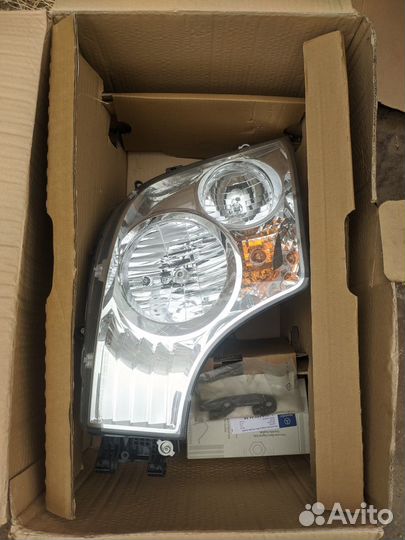 Фары оригинальные Mercedes Actros